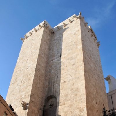 La torre [The tower]