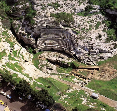 L'anfiteatro dall'alto[View from above]